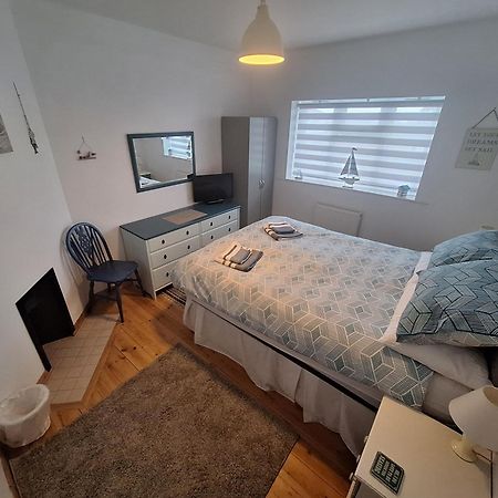 By The Sea, Home From Home Sleeps 6 米尔福德昂西 外观 照片